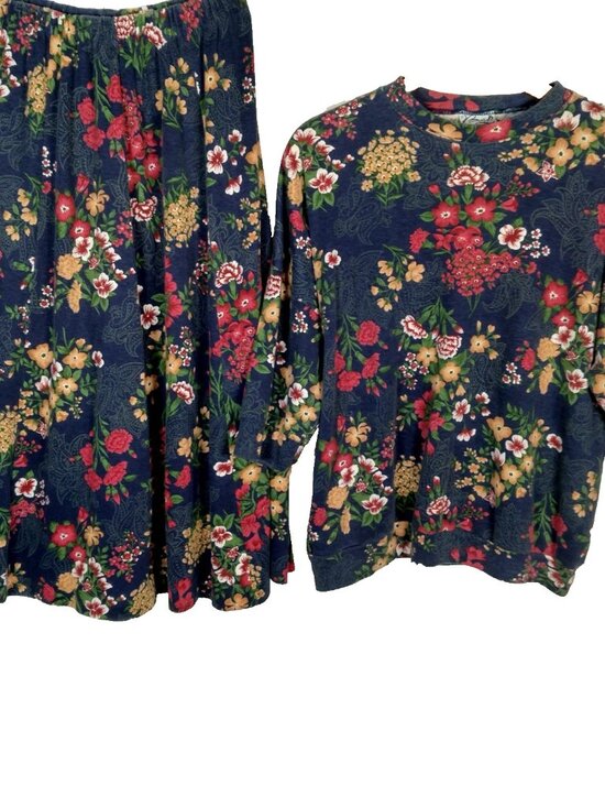 B & L Dresses & Skirts - Vintage Large Skirt And Shirt Knit Outfit Set Blue Floral Cottagecore Soft USA
